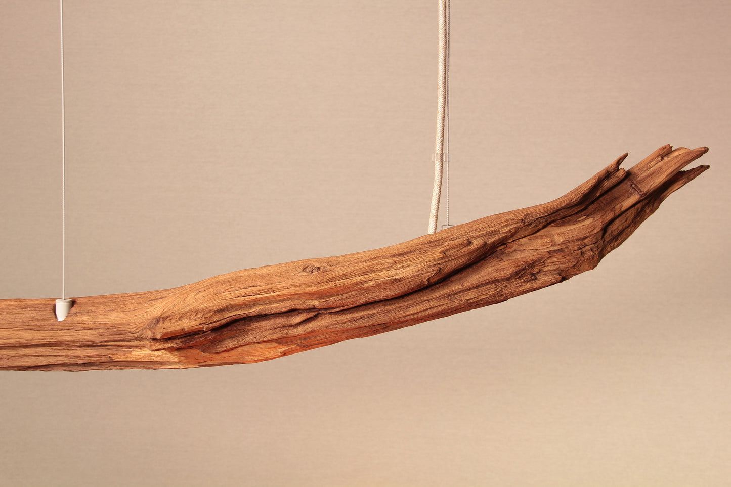 Lampe de table - fait main pièce unique - 135cm branche de chêne