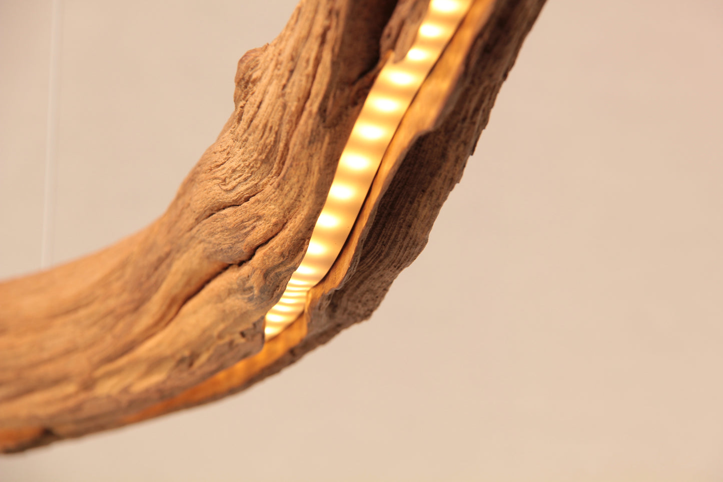 Lampe de table - fait main pièce unique - 135cm branche de chêne
