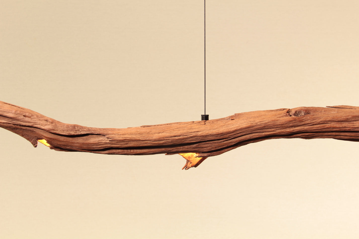 Lámpara de mesa para comedor —pieza única hecha a mano— rama de roble de 170 cm